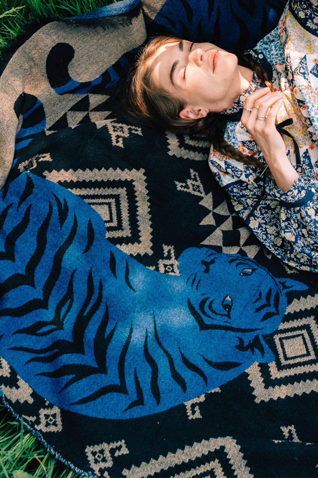 Plaid Laine - The Twin Tigers