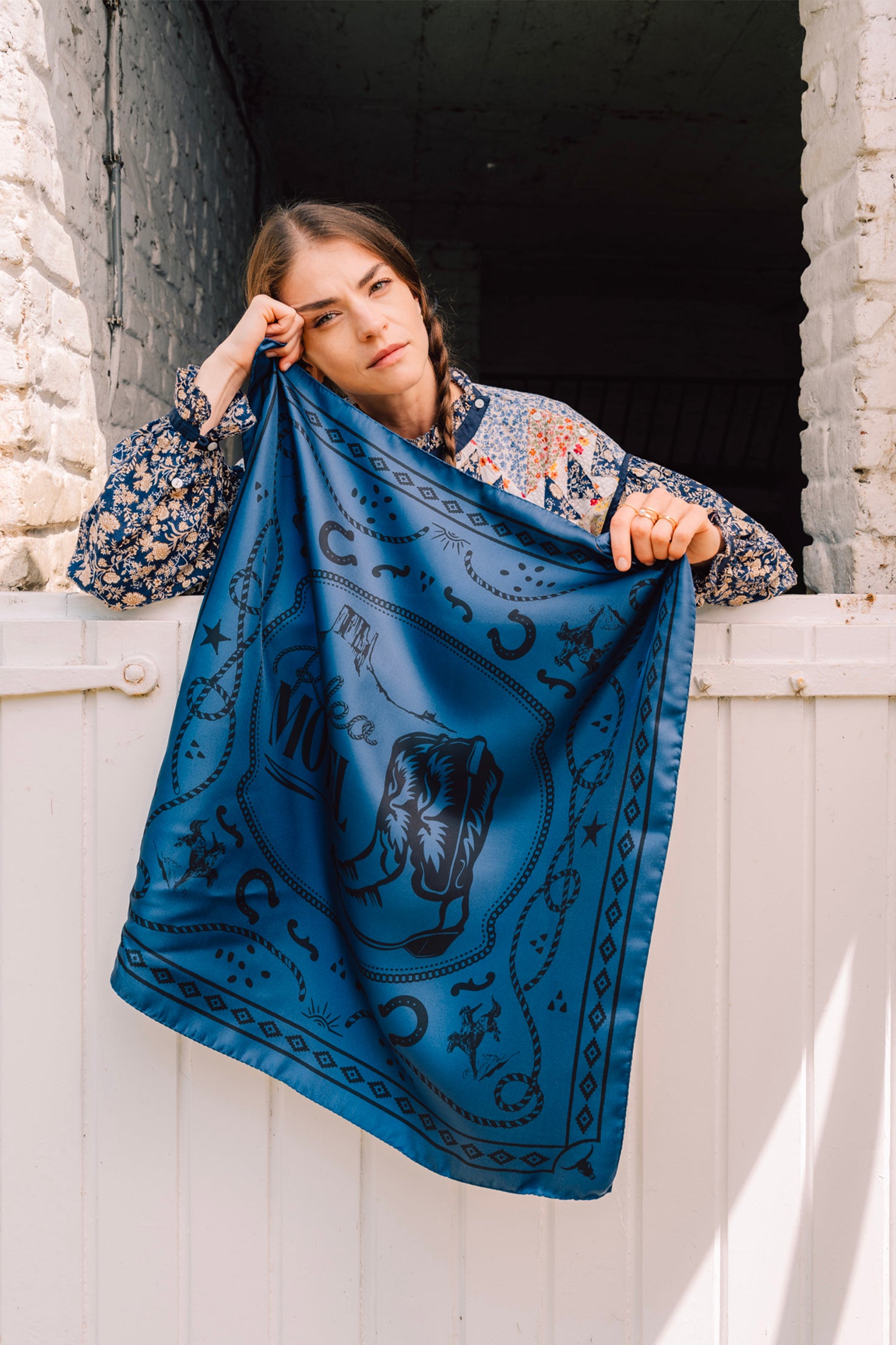 Foulard Manika Cerisier | Fleur de vanille - L'Instant Créatif Foulard Manika Cerisier | Fleur de vanille - L'Instant Créatif